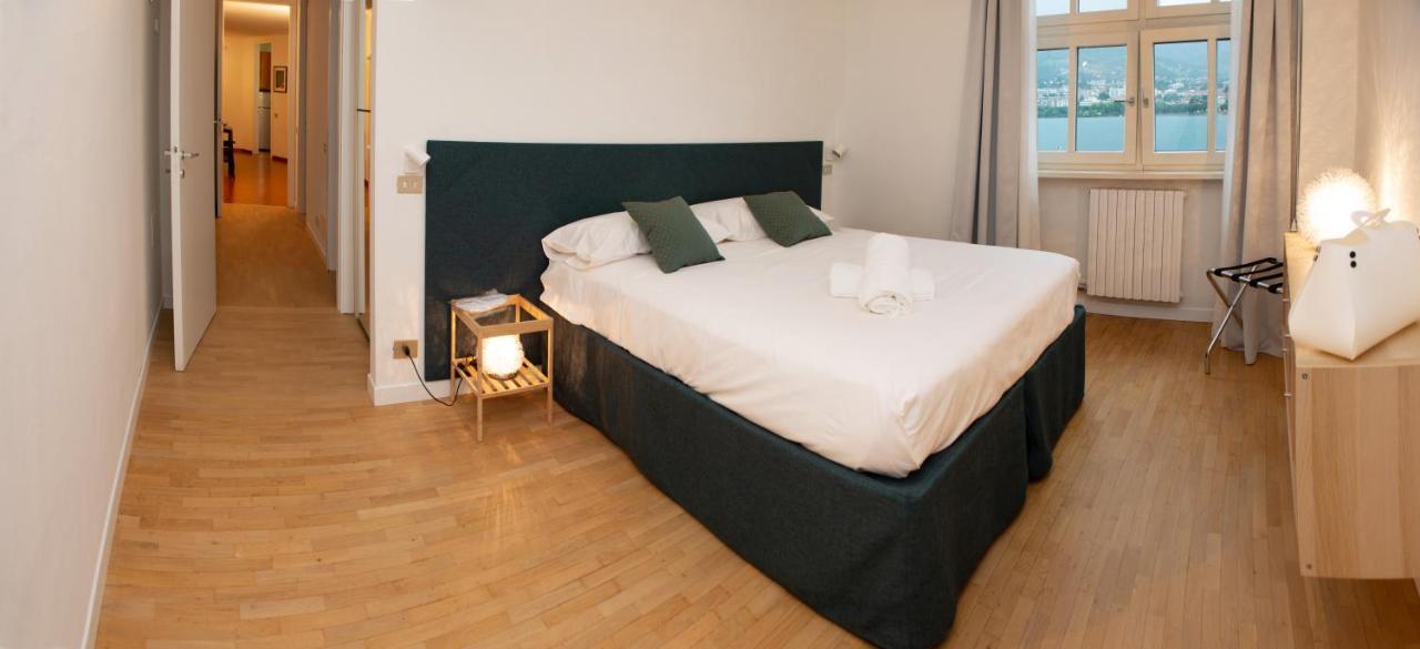 Little Marina Apartment Мальграте Экстерьер фото