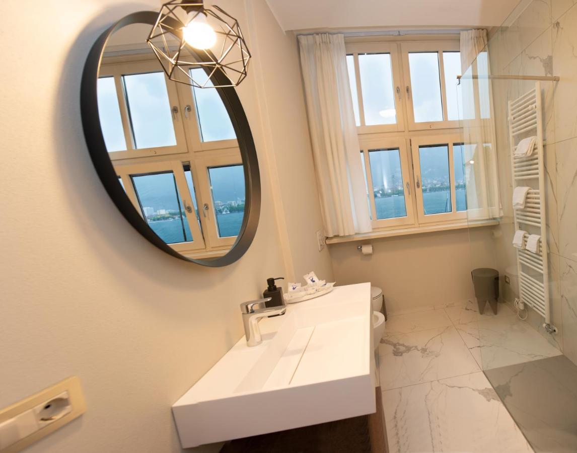 Little Marina Apartment Мальграте Экстерьер фото